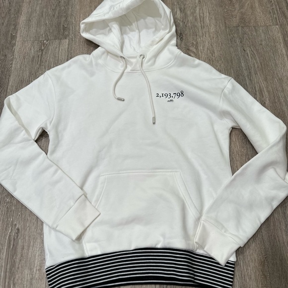 BKc Other - StayMe70 Carmel Anthony x Brooklyn circus BKc men’s hooded sweatshirt size M